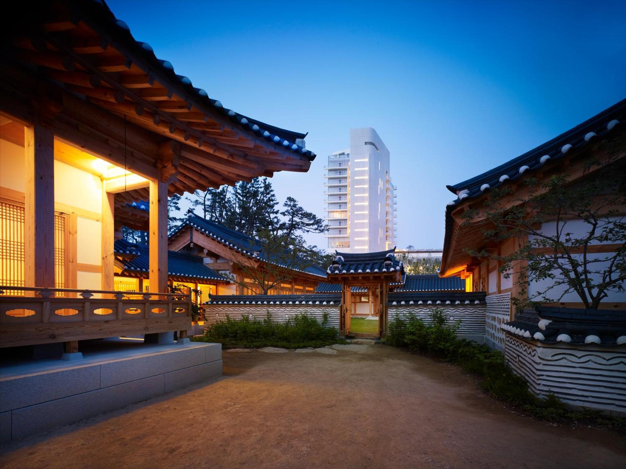 Seamarq Hotel Gangneung Exterior photo